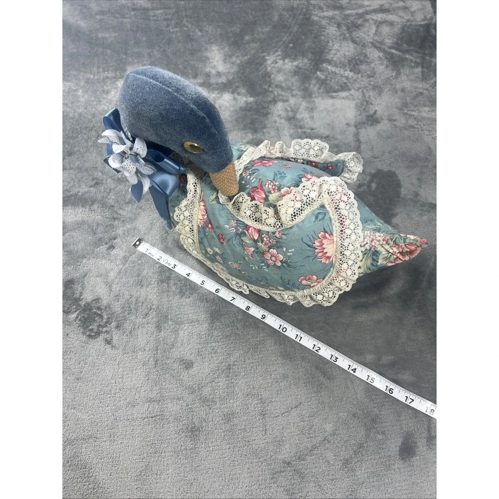 Vintage Country Goose Figurine Farmhouse Decor Stuffed Cottage‎ Blue Floral Lace